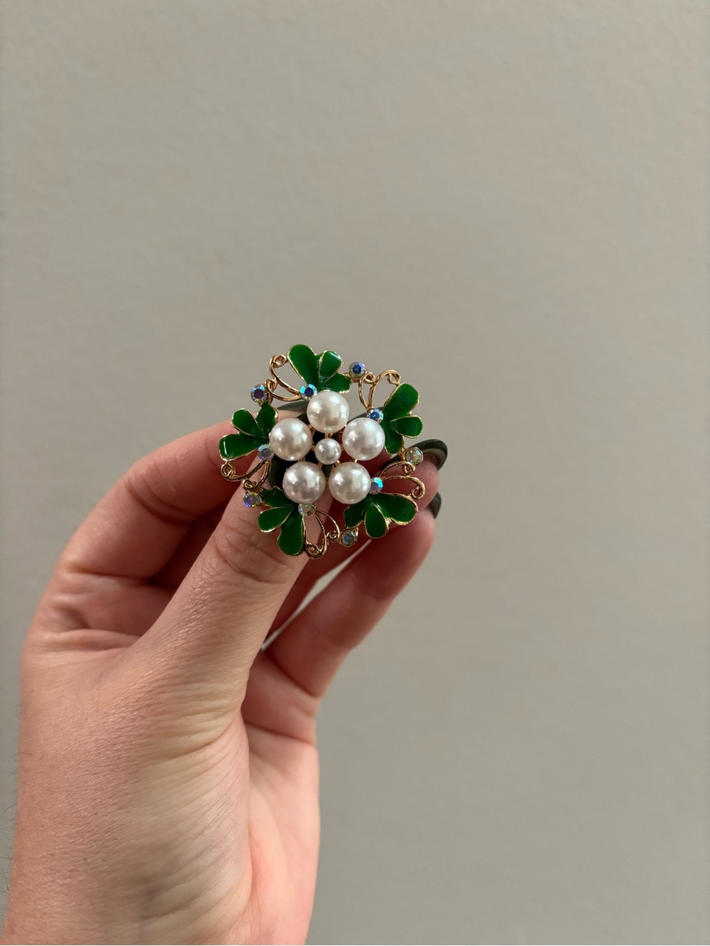 Vintage Inspired Floral Green Brooch with Pearls